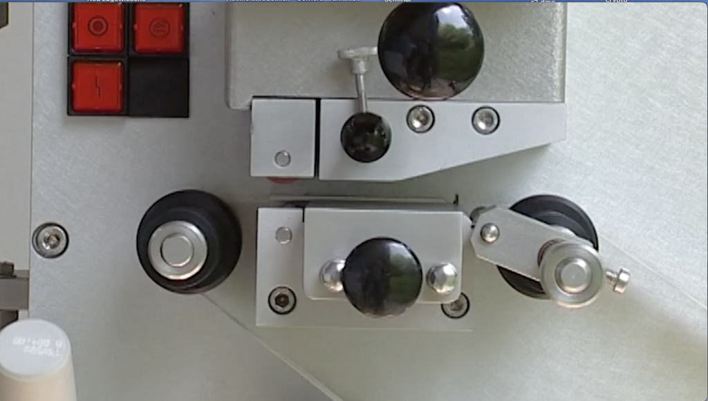 Label Splicer Machine What sort of splice does LabelLink® create? - Label Link
